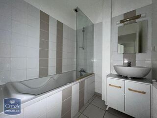  Appartement à louer 2 pièces 46 m²