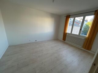  Appartement à louer 1 pièce 28 m²