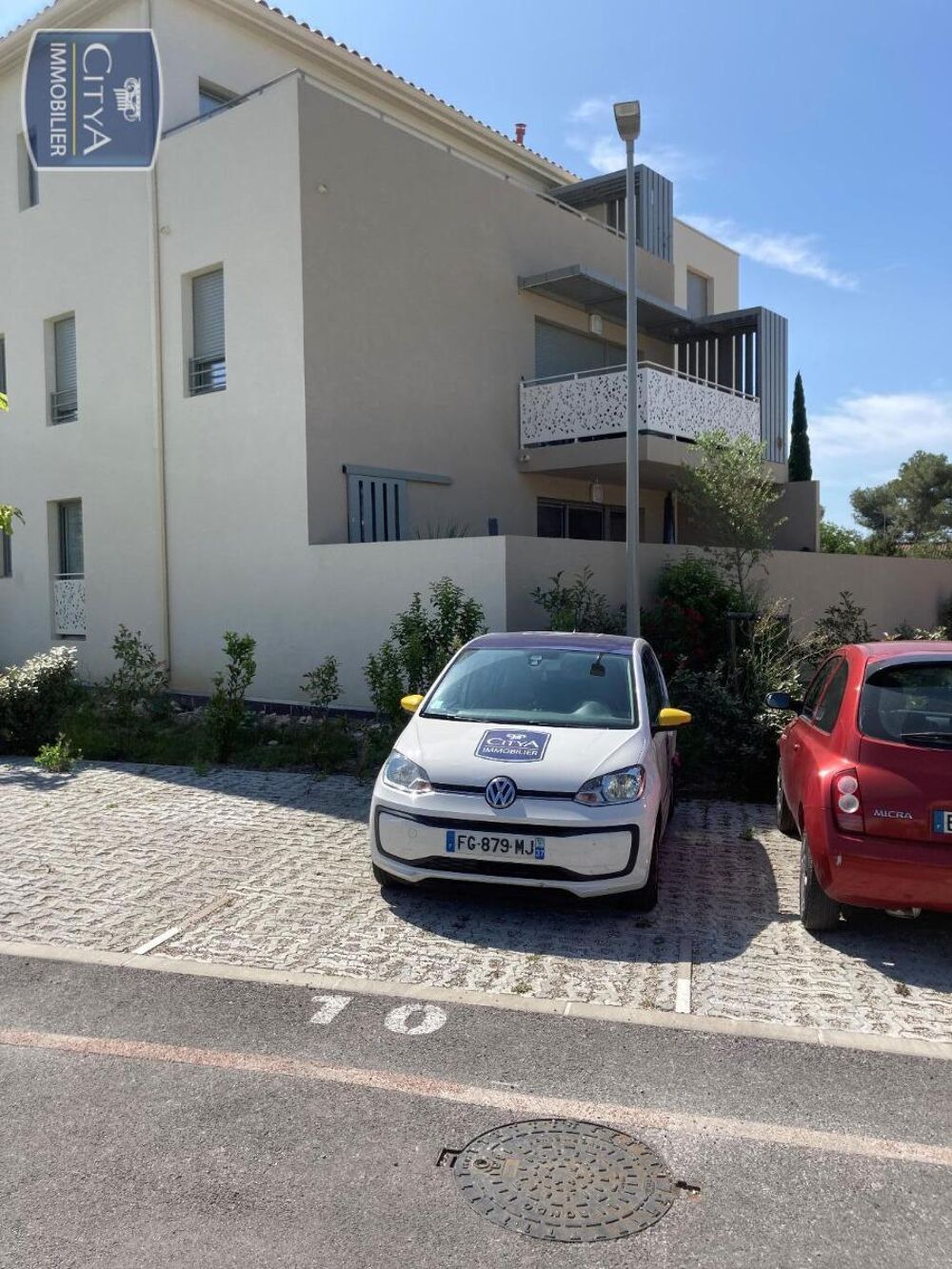 location Parking / Garage Nimes (30900)