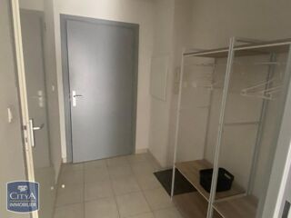  Appartement à louer 1 pièce 28 m²