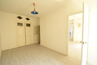  Appartement à louer 2 pièces 33 m²