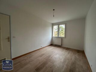  Appartement à louer 3 pièces 66 m²
