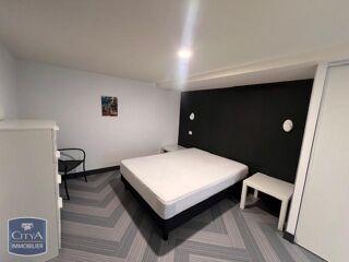  Appartement à louer 2 pièces 55 m²