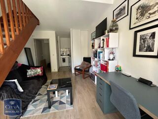  Appartement à louer 2 pièces 33 m²