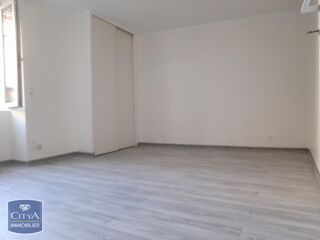  Appartement à louer 2 pièces 45 m²