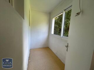  Appartement à louer 4 pièces 81 m²