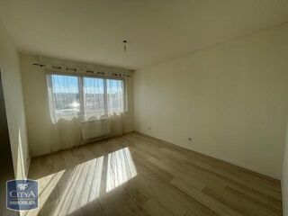  Appartement à louer 3 pièces 72 m²