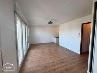  Appartement à louer 1 pièce 32 m²
