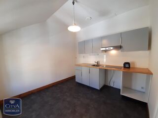  Appartement à louer 3 pièces 87 m²