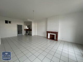  Appartement à louer 3 pièces 80 m²