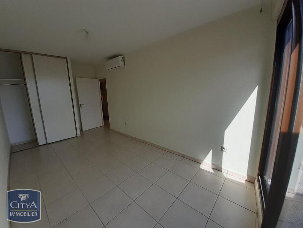 En location : venez découvrir cet appartement de type T3....