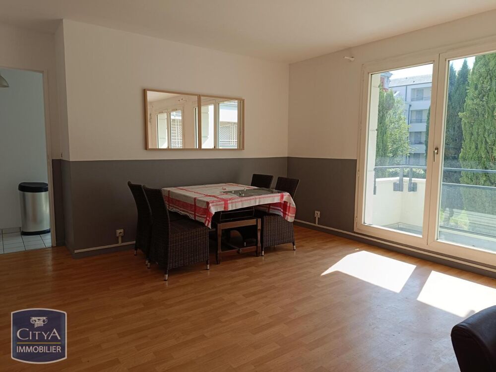 location Appartement - 3 pièce(s) - 81 m² Lille (59800)
