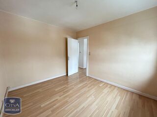  Appartement à louer 3 pièces 48 m²