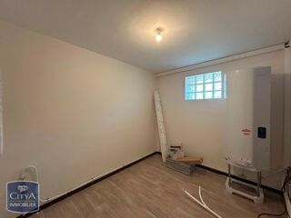  Appartement à louer 3 pièces 85 m²