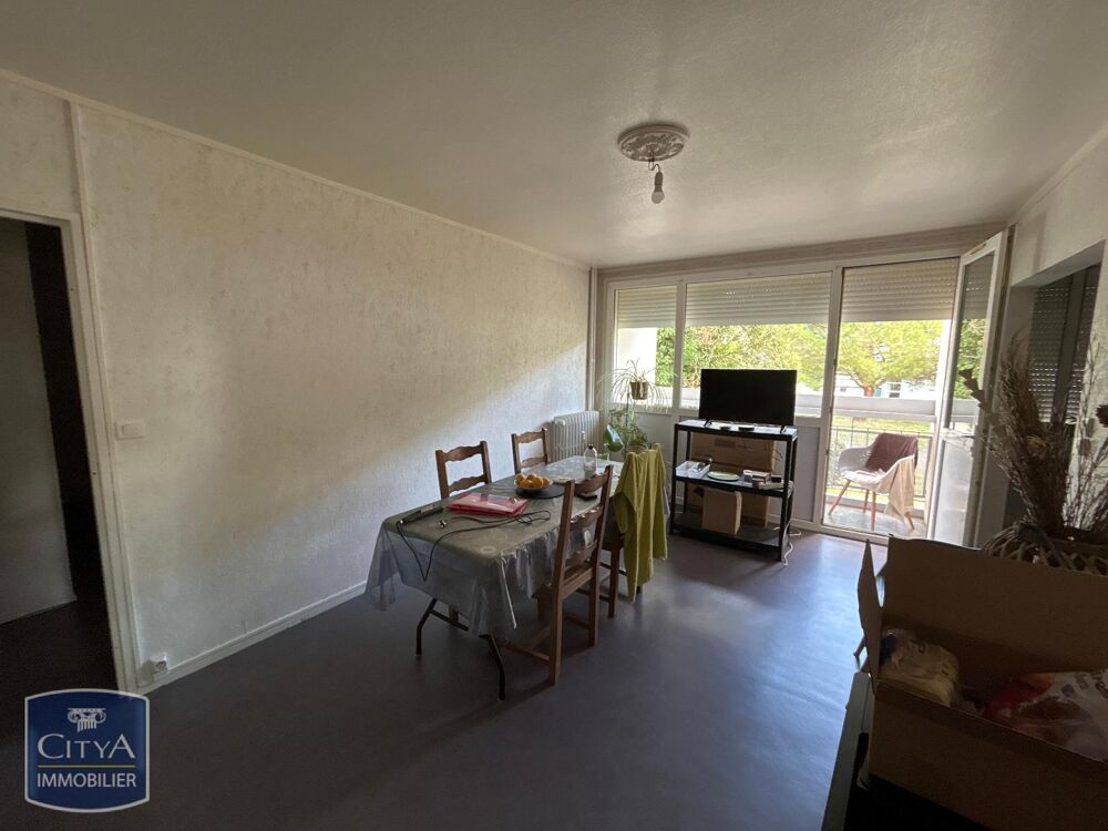 À LOUER - T4 DE 75 M² AVEC BALCON, CAVE ET PARKING - CAS....
