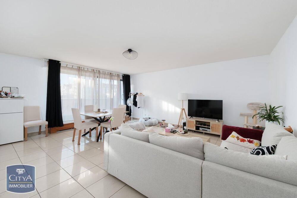 location Appartement - 3 pièce(s) - 94 m² Vichy (03200)