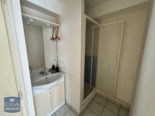  Appartement à louer 1 pièce 34 m²