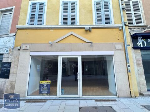 RUE PHILIBERT LAGUICHE - MACON Local commercial de 57... 800 71000 Macon