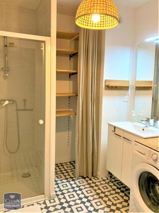  Appartement à louer 2 pièces 45 m²