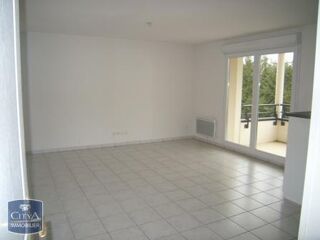  Appartement à louer 3 pièces 57 m²