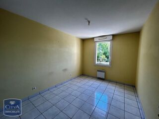  Appartement à louer 4 pièces 77 m²