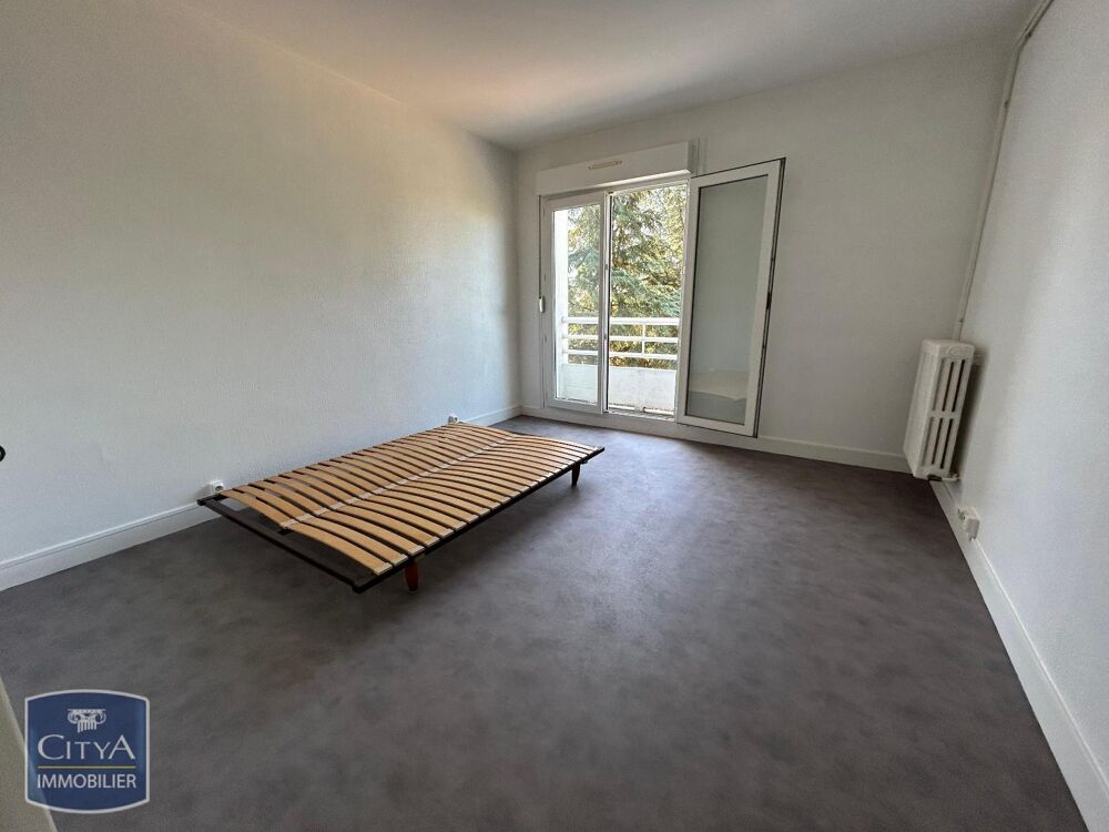 À LOUER : Appartement studio situé à Alençon, dans le co....