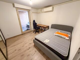  Appartement à louer 3 pièces 82 m²