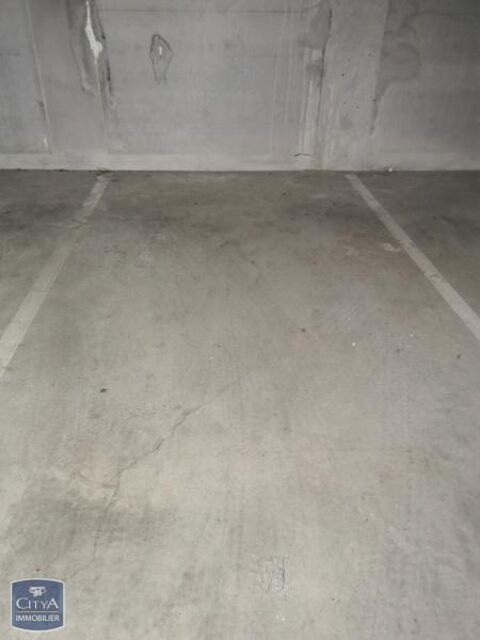  Parking / Garage � louer 