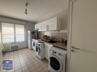  Appartement à louer 4 pièces 80 m²