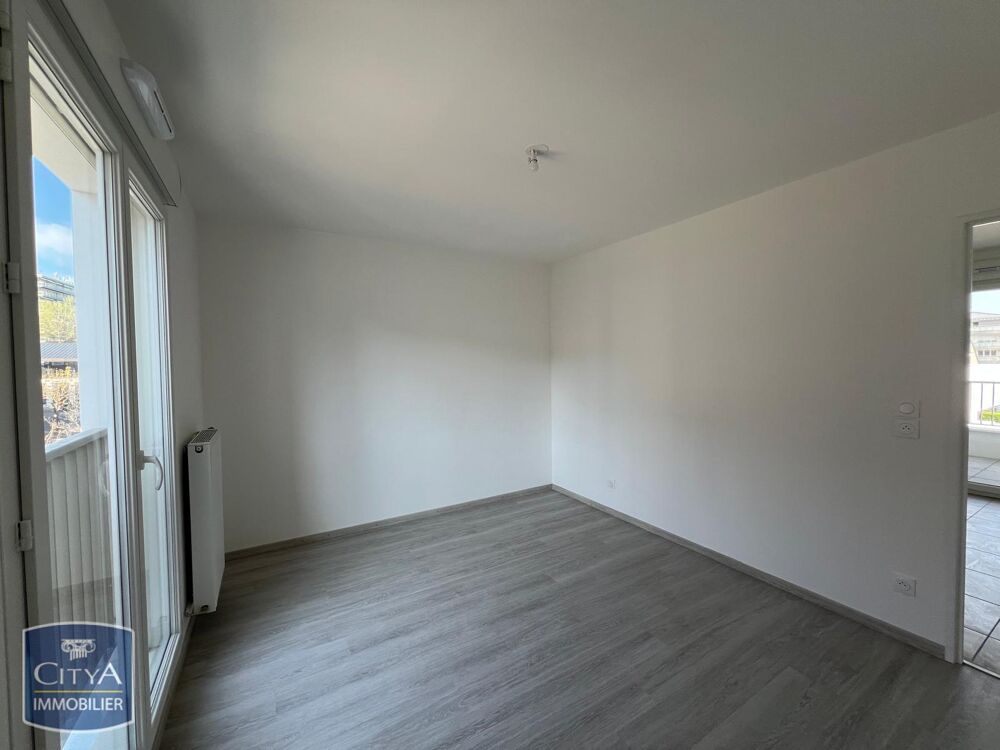 location Appartement - 2 pièce(s) - 43 m² Saint-Genis-Pouilly (01630)