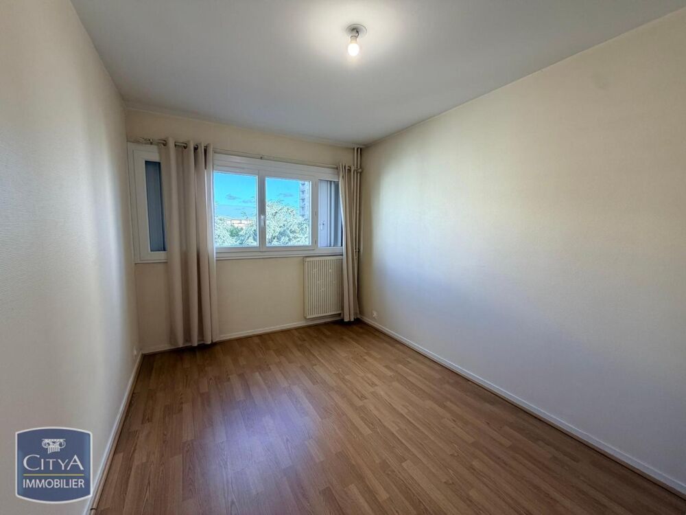 À LOUER T3 SPACIEUX À TOURS À louer, agréable appartemen....