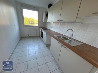  Appartement à louer 3 pièces 65 m²