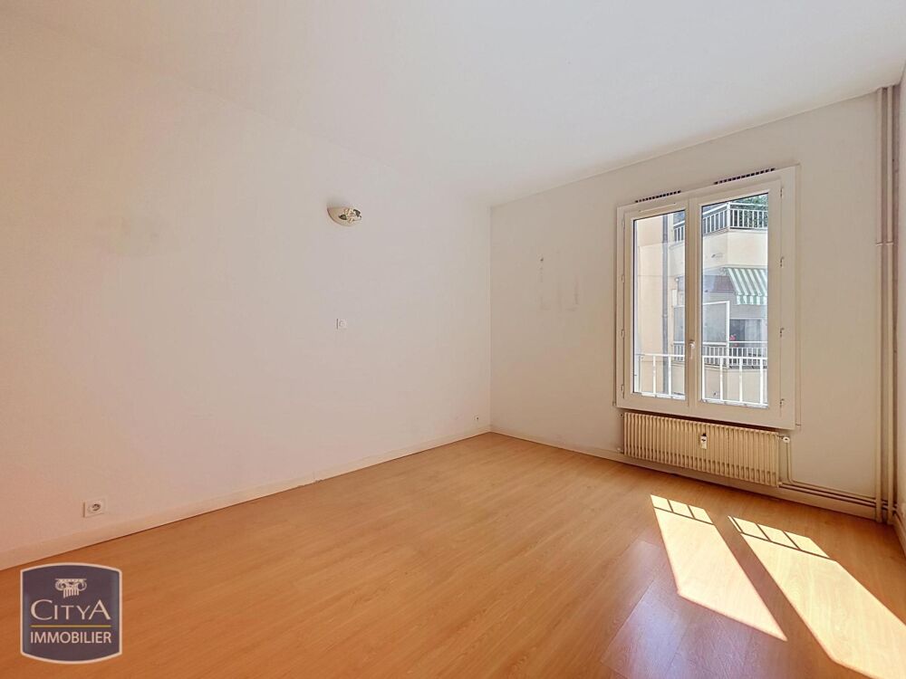 location Appartement - 3 pièce(s) - 101 m² Nîmes (30000)