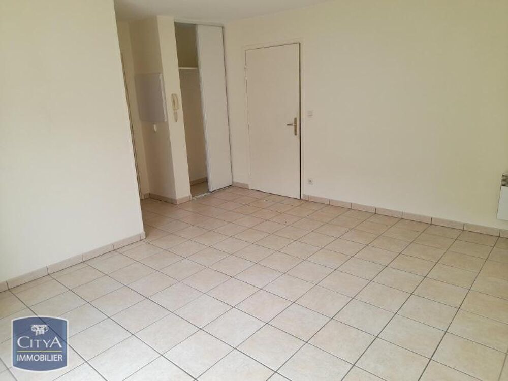 location Appartement - 2 pièce(s) - 45 m² La Ferté-Gaucher (77320)
