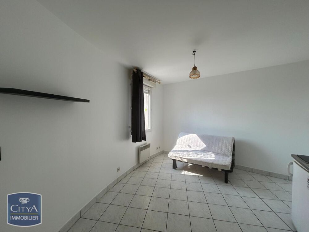 À LOUER : Appartement T1 situé à Châteauroux, dans le co....