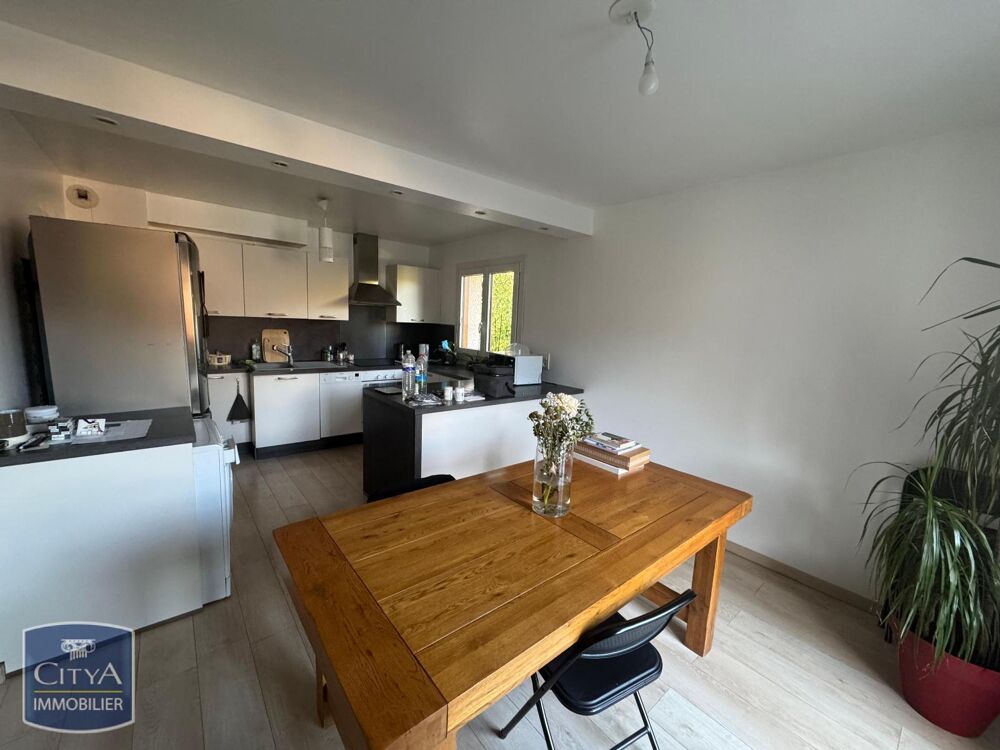 location Appartement - 3 pièce(s) - 67 m² Prévessin-Moëns (01280)