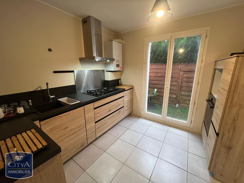 location Maison - 4 pièce(s) - 77 m² Les Essarts-le-Roi (78690)