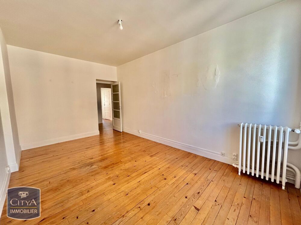 À LOUER : Appartement T3 situé dans le centre-ville de S....