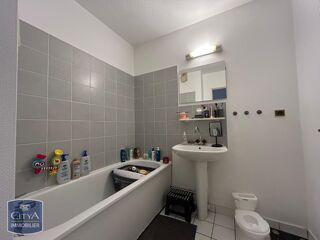  Appartement à louer 3 pièces 67 m²