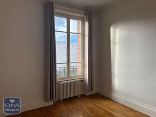  Appartement à louer 3 pièces 97 m²