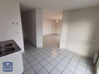  Appartement à louer 3 pièces 75 m²