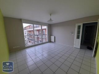  Appartement à louer 3 pièces 63 m²