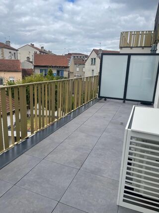  Appartement à louer 3 pièces 55 m²