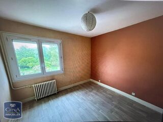  Appartement à louer 3 pièces 73 m²