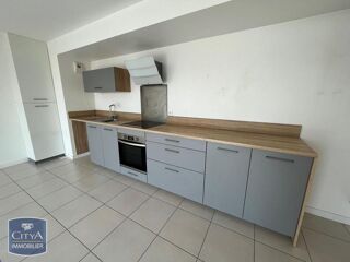  Appartement à louer 3 pièces 65 m²