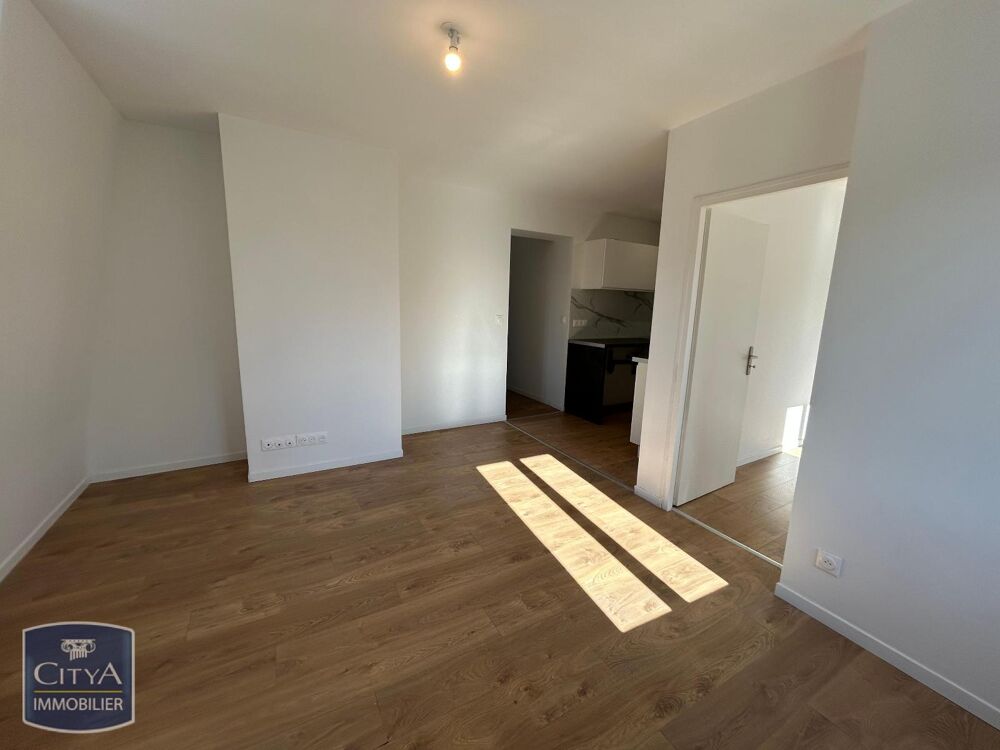 location Appartement - 2 pièce(s) - 46 m² Saint-Quentin (02100)
