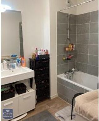  Appartement à louer 3 pièces 56 m²