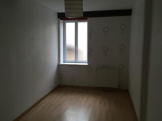  Appartement à louer 4 pièces 103 m²