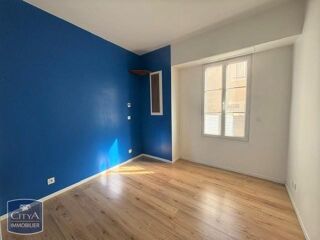  Appartement à louer 5 pièces 108 m²