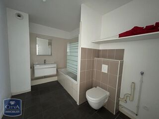 Appartement à louer 3 pièces 69 m²
